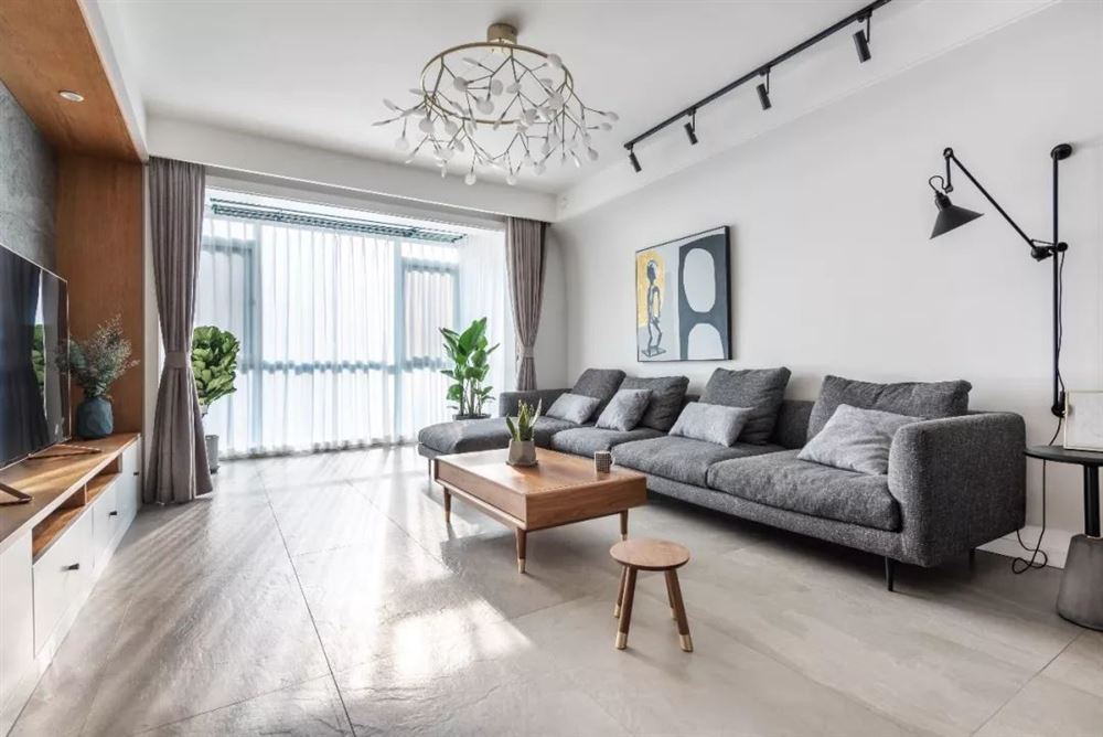 自貢市帥旗&middot;紫晶悅城現代簡約風格四居室裝修案例