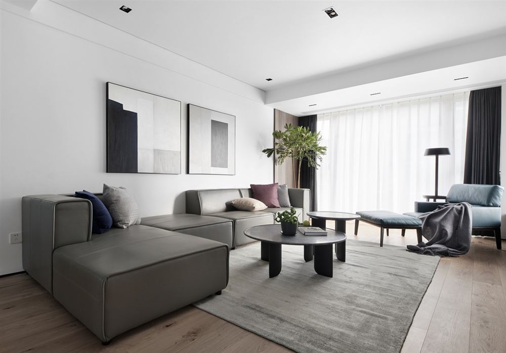 江門市駿景灣豪庭現(xiàn)代簡約風格三居室裝修案例