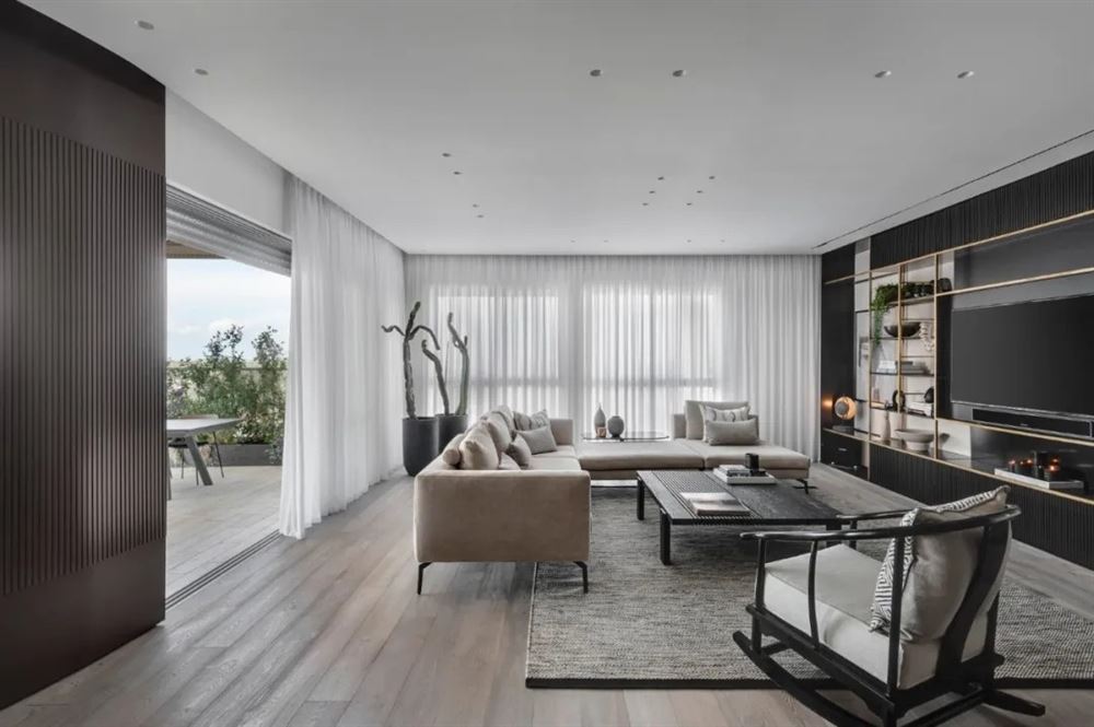 廣州市景新國際輕奢風格四居室裝修案例