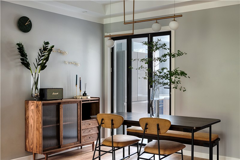 裝修案例現(xiàn)代北歐風格室內裝修效果圖-餐廳