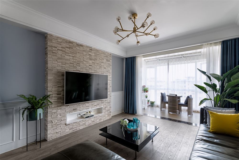 佛山市保利閱江臺現代簡約風格三居室裝修案例