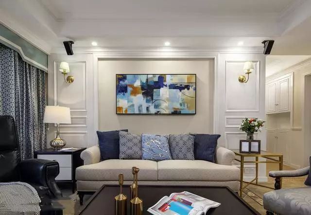 楚雄彝族自治州金和商住樓現代簡約風格四居室裝修案例