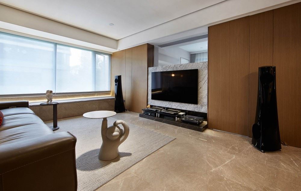 佛山市碧桂園&middot;嶺南盛世現(xiàn)代簡約風(fēng)格三居室裝修案例