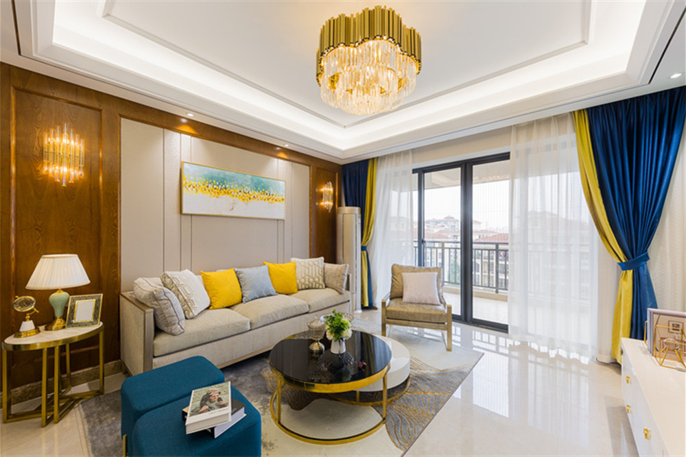 海口市羅牛山玖悅臺輕奢風格三居室裝修案例